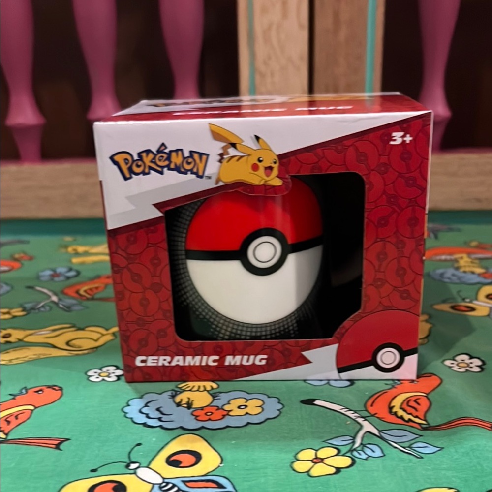 Pokémon Poké Ball Ceramic Mug